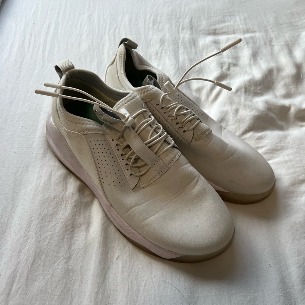 Women’s Classic Brilliant White Clove Shoes